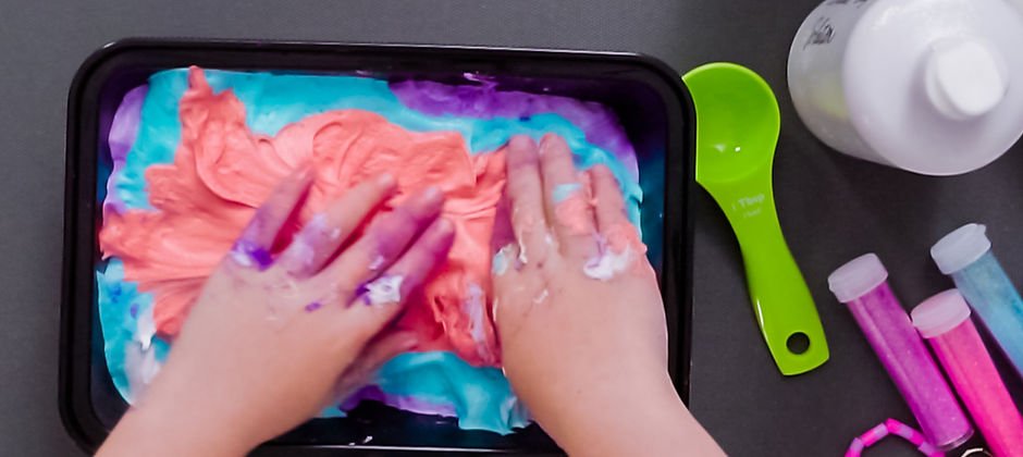 Art & Sensory Play: Incorporating sand play therapy into your counselling session