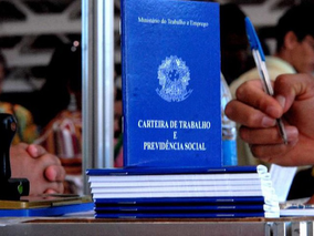 Desemprego cai para 8,7% no terceiro trimestre, revela IBGE