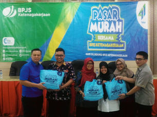 BPJS Ketenagakerjaan Tanjung Perak Gelar Pasar Murah