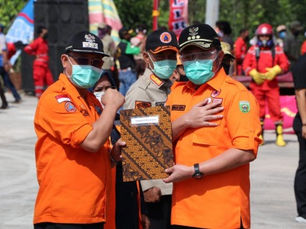 Pemkab Muara Enim Terima Dana Bantuan Khusus Siaga Bencana Asap dan Karhutla dari Gubernur Sumsel