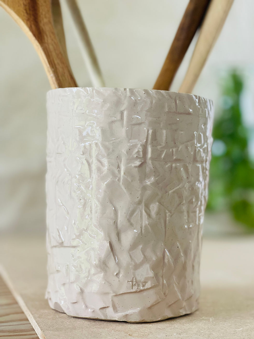 Thumbnail: Spoon Pot/Vase/Wine Cooler -pink