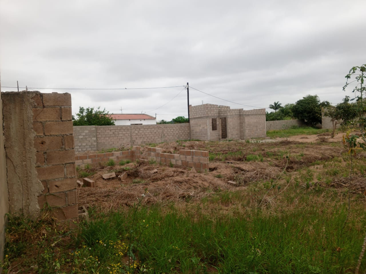 Um terreno à venda na zona de Boane