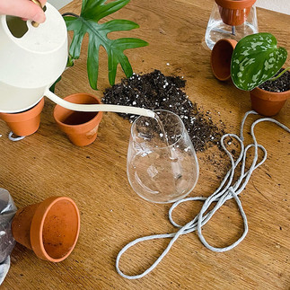 DIY pour recycler des pots en verre, facile à réaliser en 5 min. 