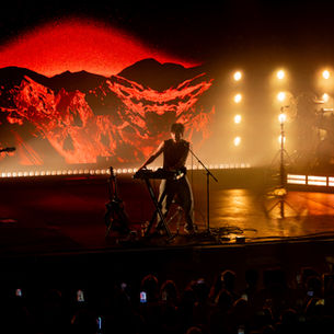 BOYWITHUKE TURNS THE SHRINE EXPO HALL INTO A DREAMSCAPE