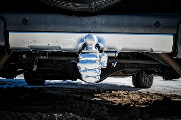 eckart2_back_of_FJ_Cruiser_at_a_construction_zone_--ar_32_--v_6_c5f87082-239c-400d-8a39-9d