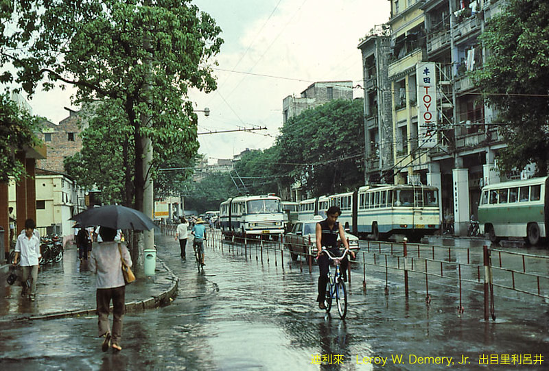There were no cars, taxis or motorcycles on the streets of Guangzhou in 1983