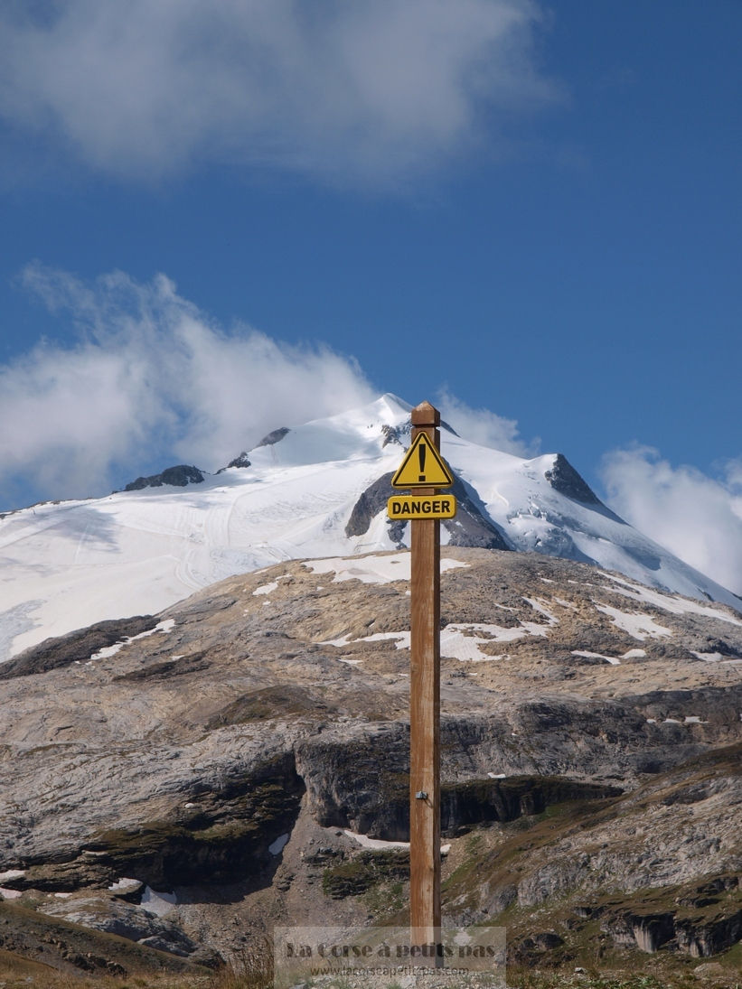 Col de la Leisse et lacs des Nettes