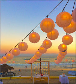 GUIRNALDAS CON GLOBOS CHINOS