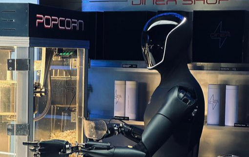 Robot serving popcorn
