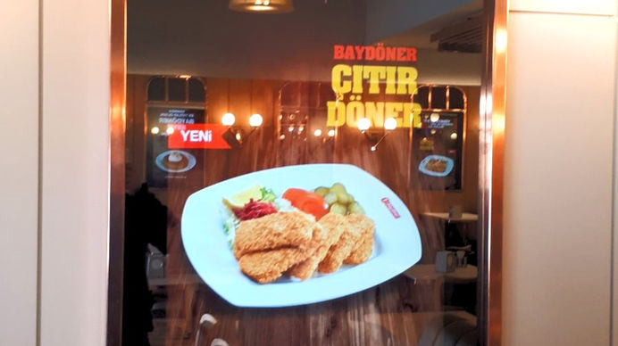 Billboard Totem  Profimount Ultimate Sunum Fuar Toplantı TV Standı Videowall Sistemleri 