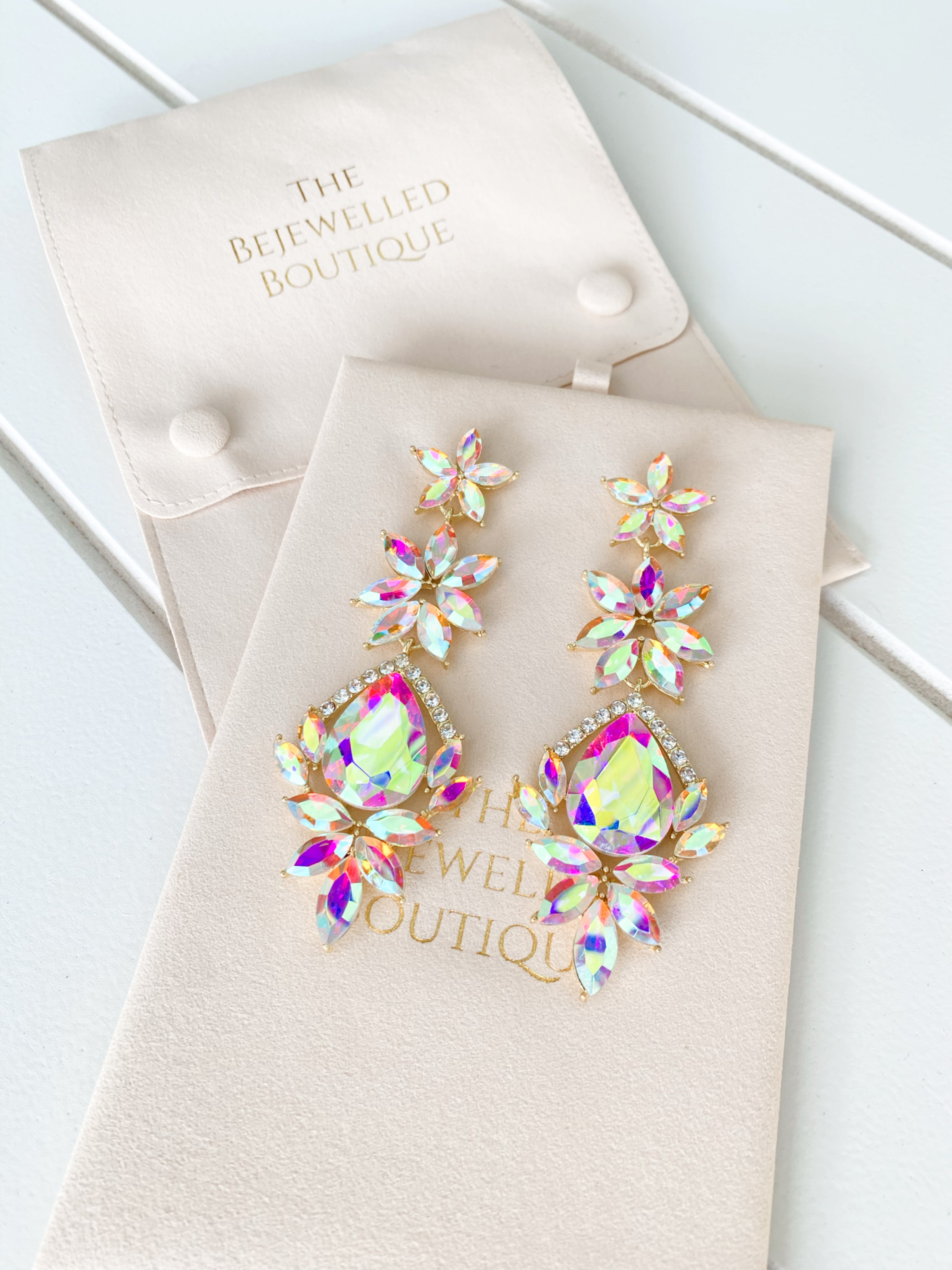 The DANNI earring - AURORA BOREALIS (AB)