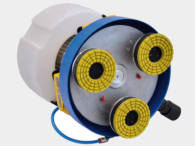 Thumbnail: Three-pad coring machine with water tank