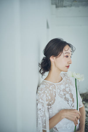 Wedding photo wearing wedding dress  in  Tokyo
スタジオ前撮り、作品、おしゃれ、モード、東京
