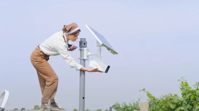 Miniatura: Hikvision  DS-2XS3Q47G1-LDH/4G/C18S40 Kit Solar IP All in One / Cámara PTZ