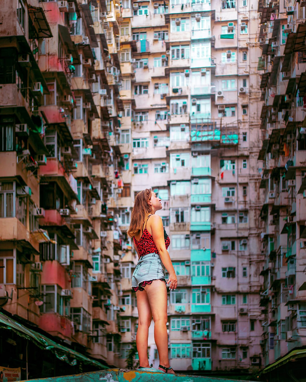 Hong Kong's Monster Building and girl photo session.