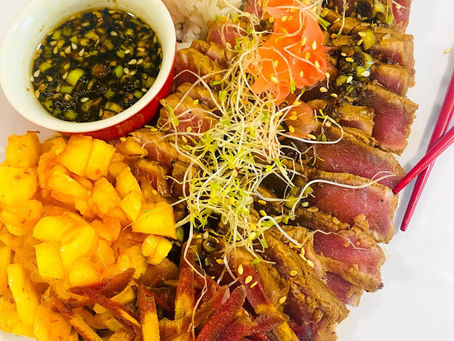 Tuna Tataki with Spicy Pineapple & Sushi Rice