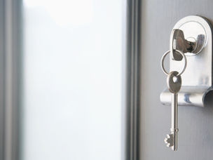 전 소유자의 연체 관리비 채권에 대하여 시효중단 조치가 이루어졌다면, 특별승계인에게도 이러한 시효중단의 효력이 유지되는 것일까?