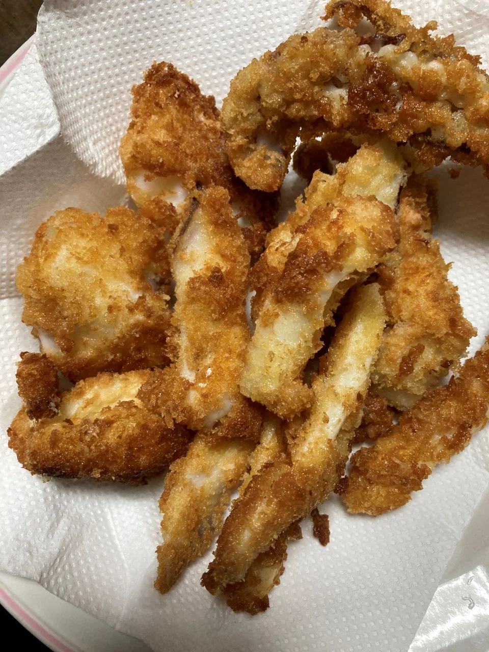 釣ったイカをフライとして料理