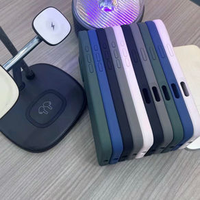 Ốp lưng iPhone 16 quay lại với chất liệu silicone, thêm màu hồng & nút bấm mới