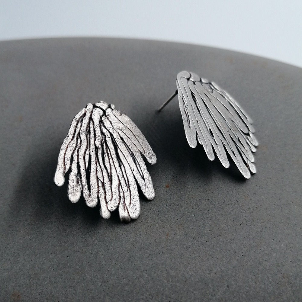 WANDERING LINE - Tide Earrings