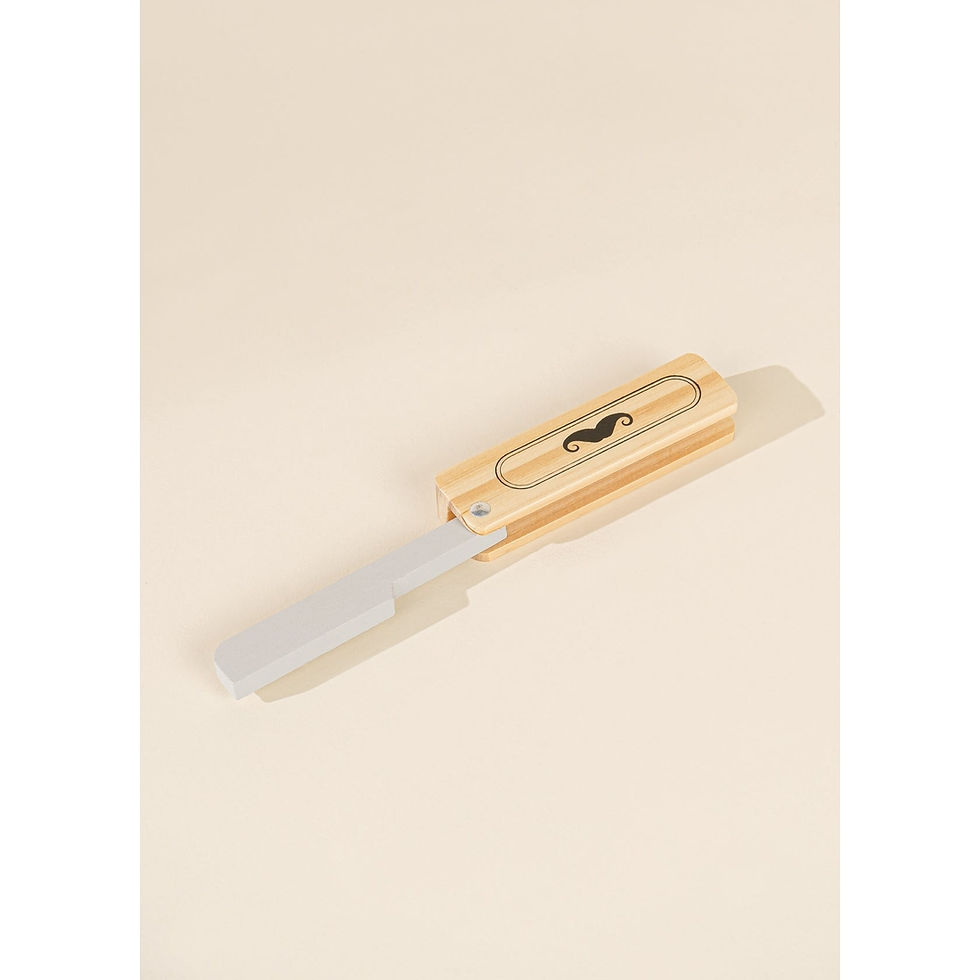 Thumbnail: Wooden Barber Set