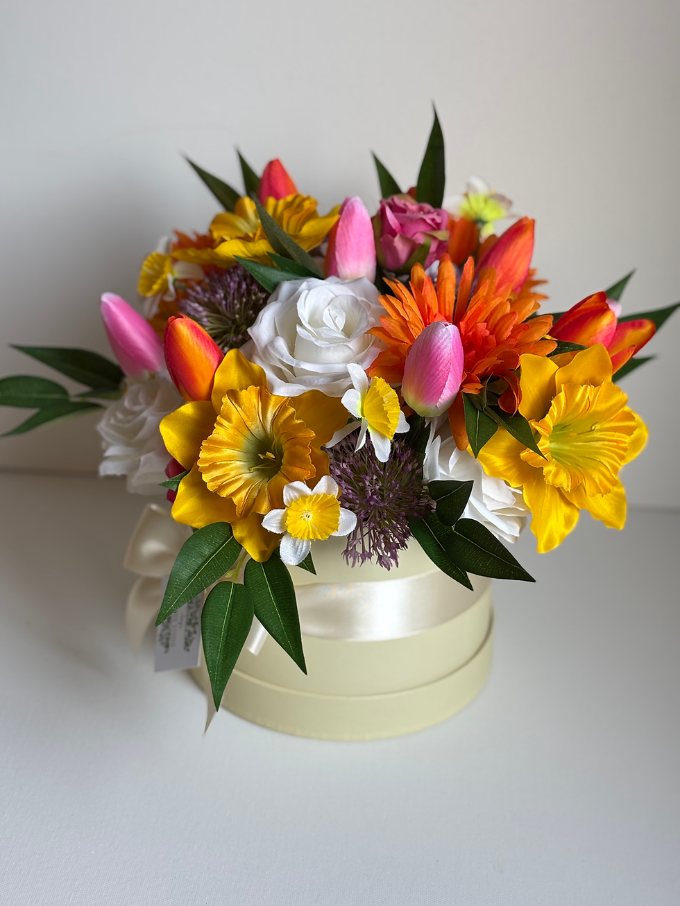 Thumbnail: Spring Flowers Hatbox Flower Bouquet right side