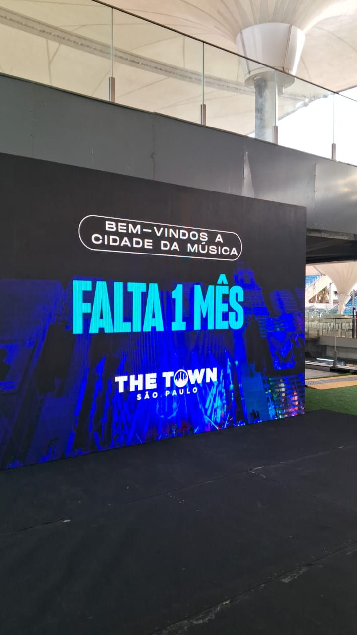 Há um mês da abertura dos portões The Town apresenta estruturas e palcos em Interlagos
