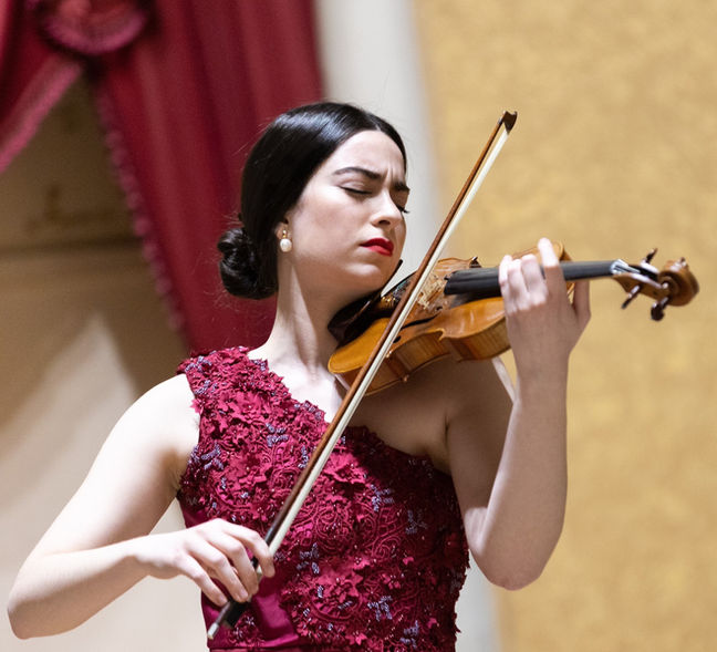 Marina Martín Madonadao - violin