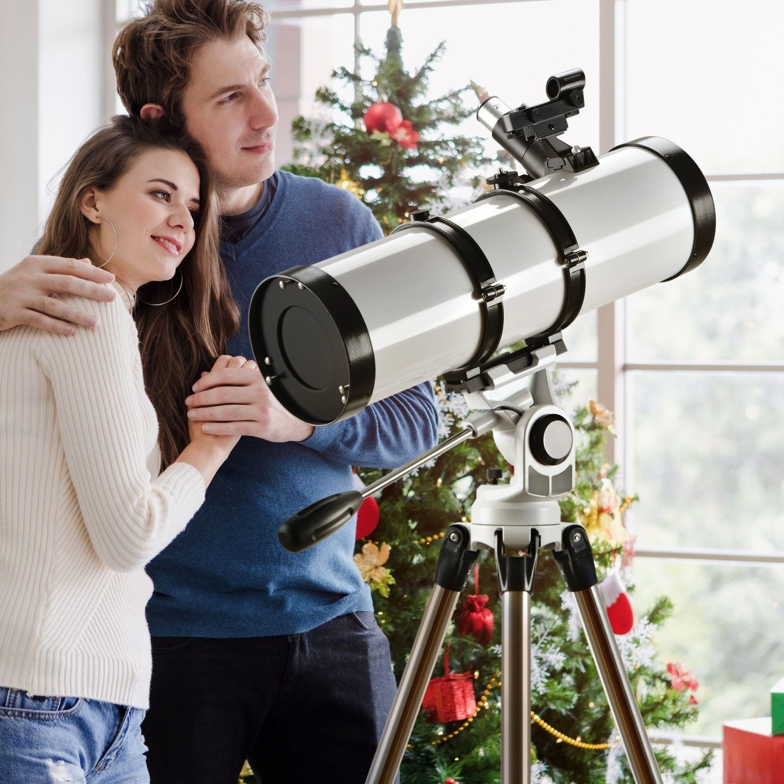 Supernova 130-650mm AZ Reflector Telescope with barlow steel tripod