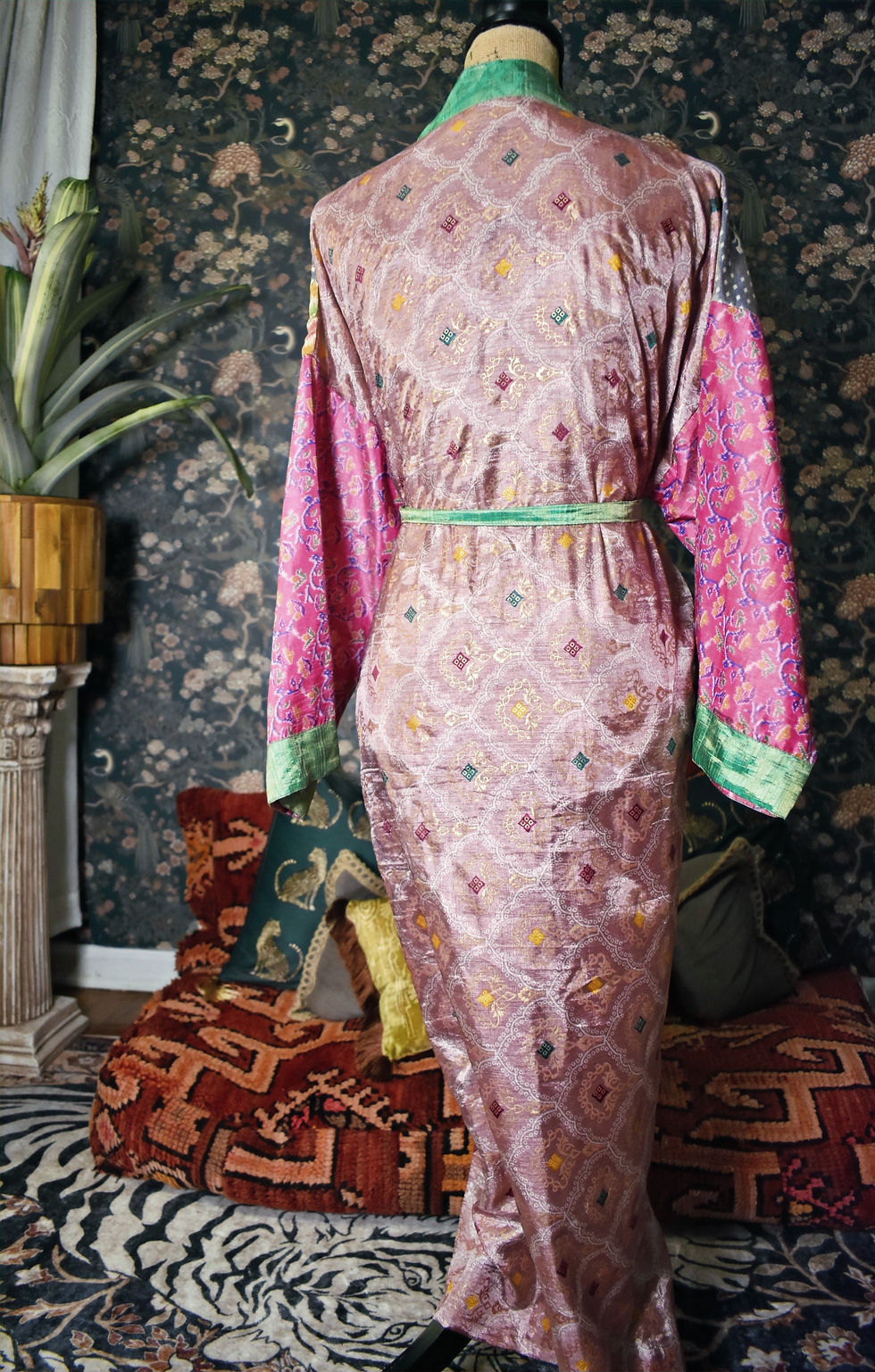 Thumbnail: Majestic Muse Robe