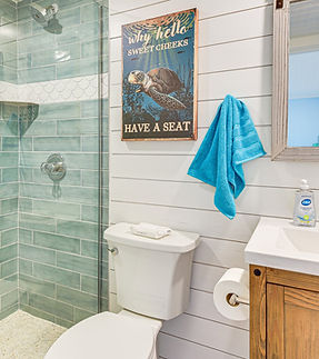 front bath.jpg