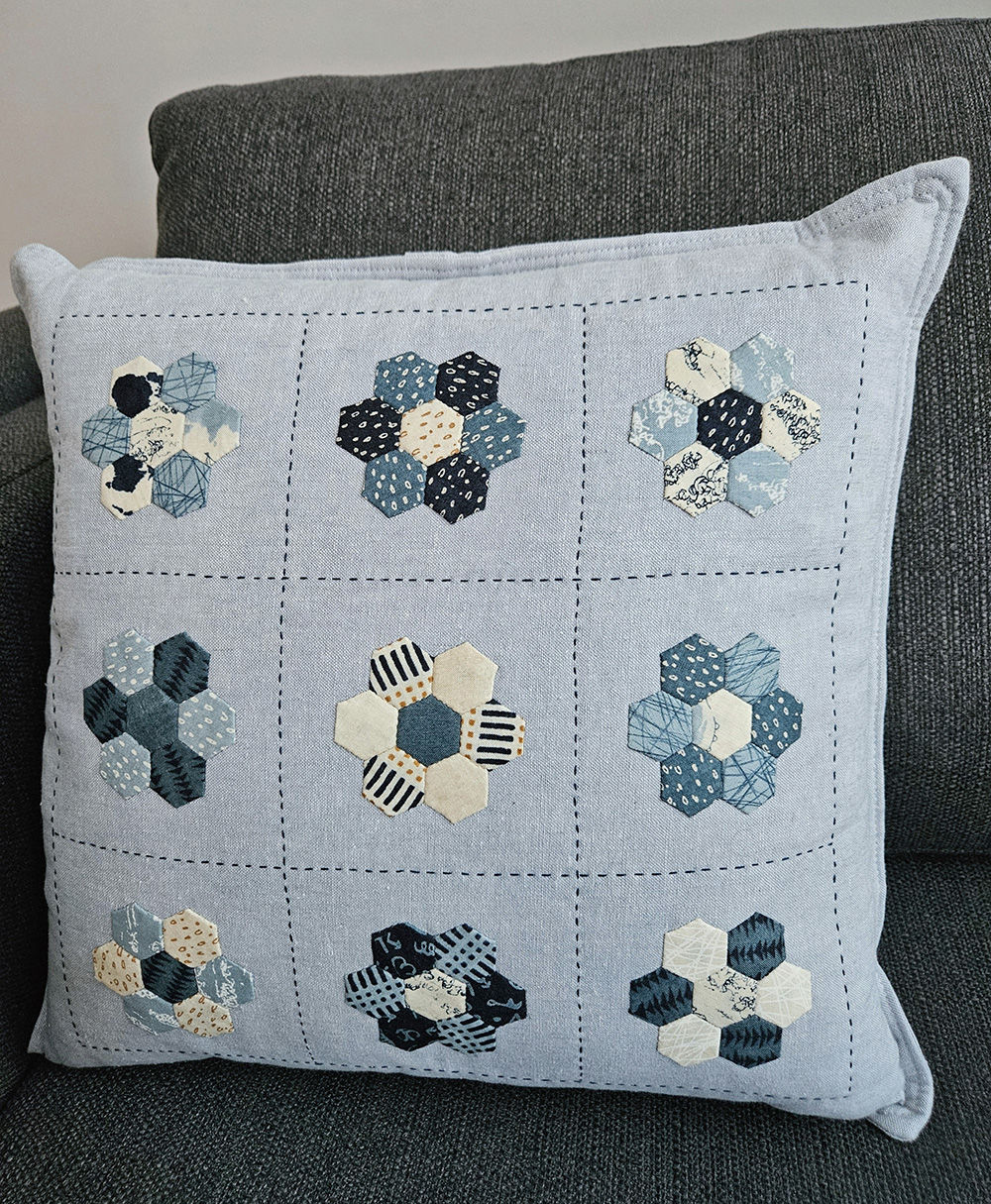 Just Quilting Hexagon Garden Cushion (Two Styles Included) Digital Pattern