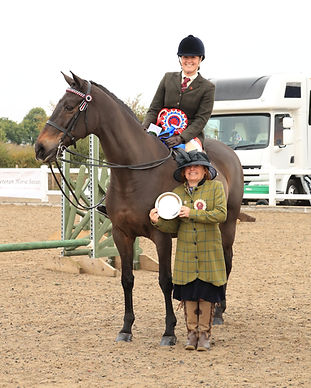 Laura KB and Maysong (25).JPG