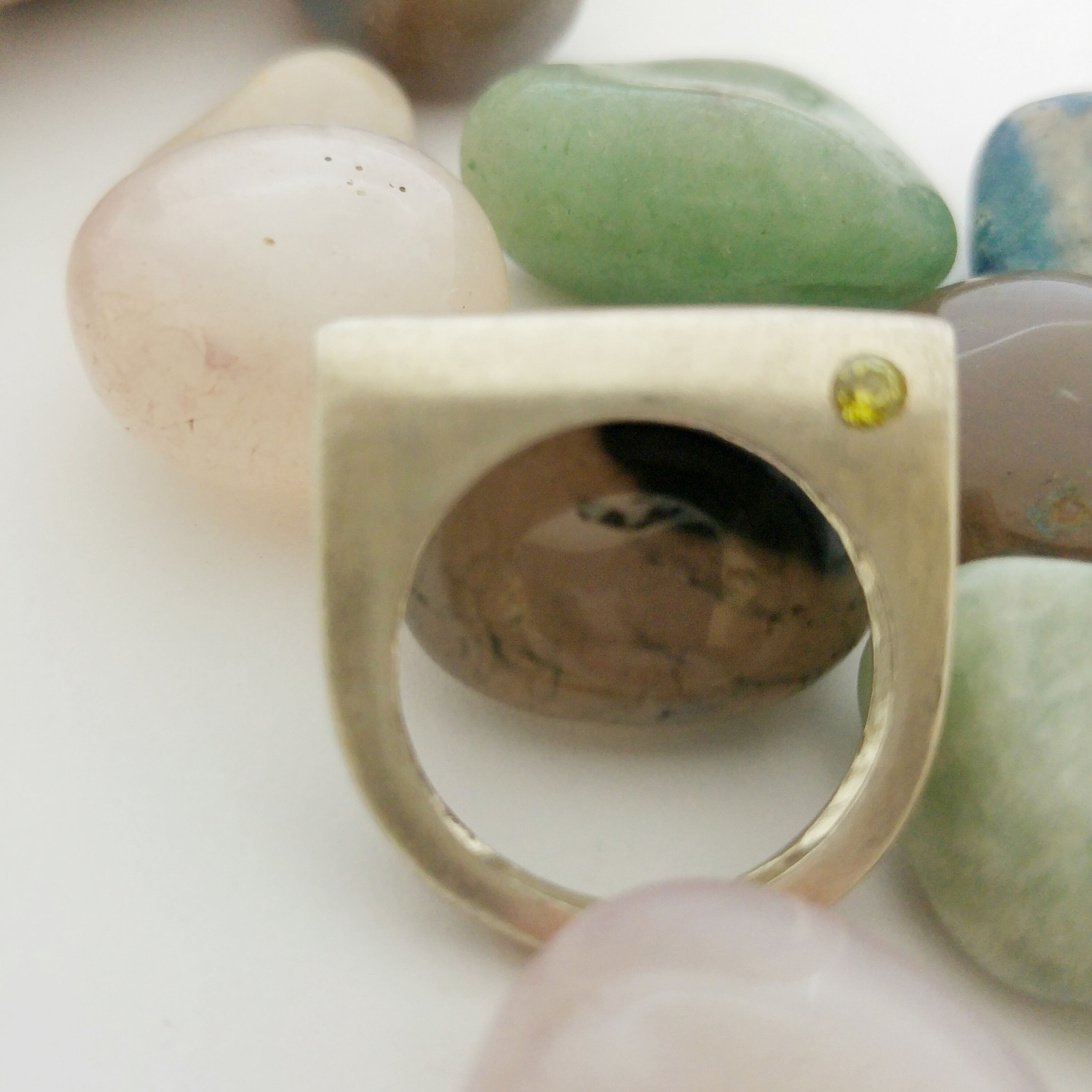 טבעת כסף חצי עגולה