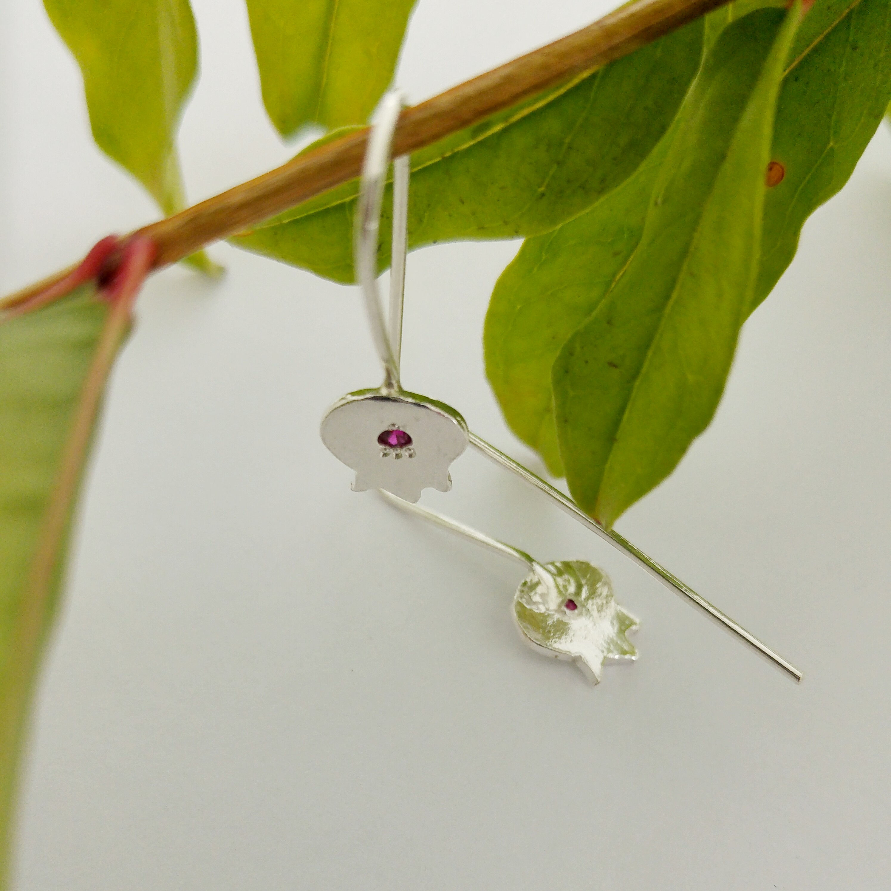 עגילי רימון כסף משובצים