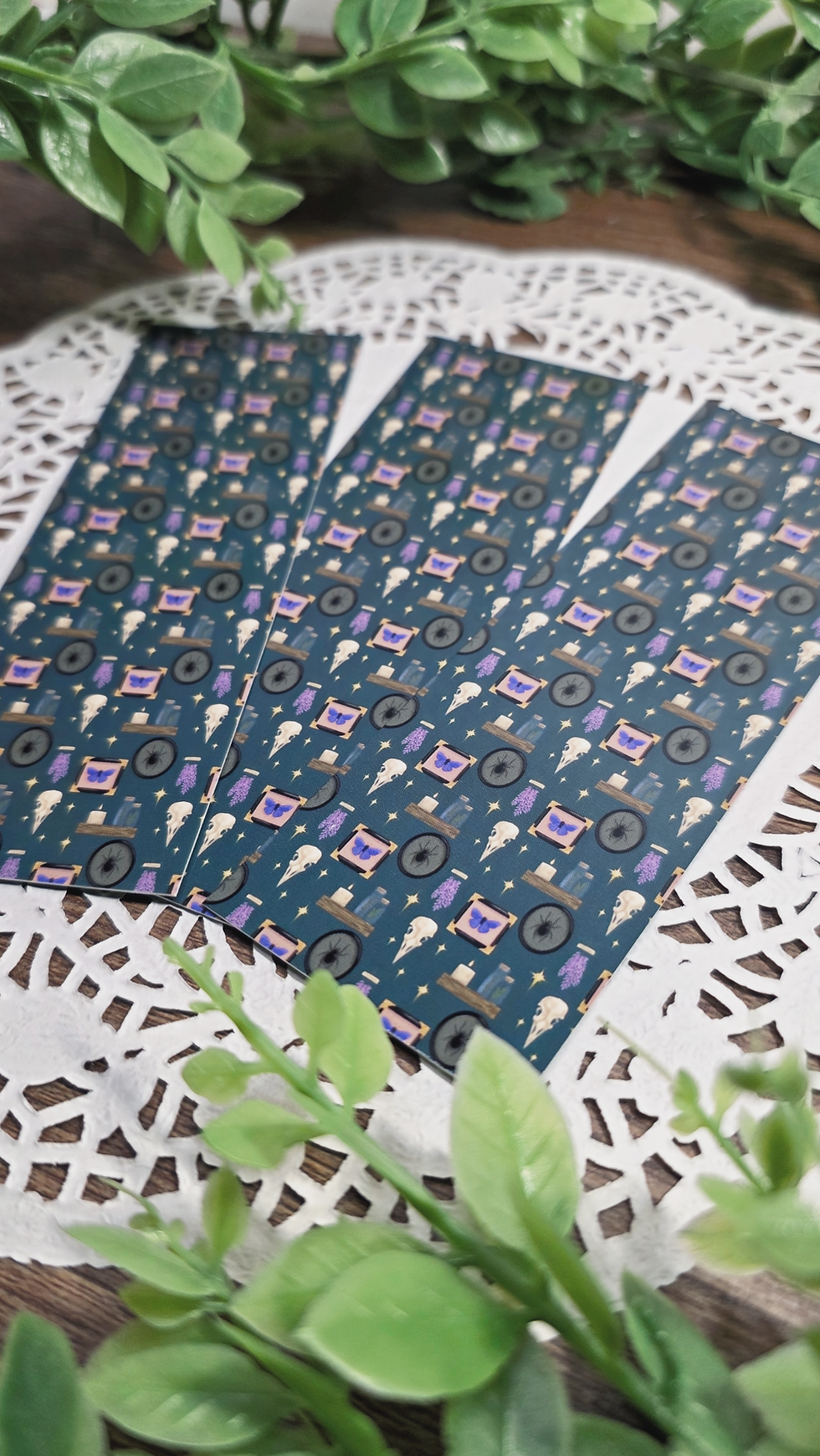 Thumbnail: Gallery Wall Bookmark