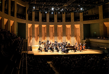 5ff9e849a2d9f_Cite-de-la-Musique_Concert-symphonique_2018-2019_by_Maxim-Guthfreund_-1_edit