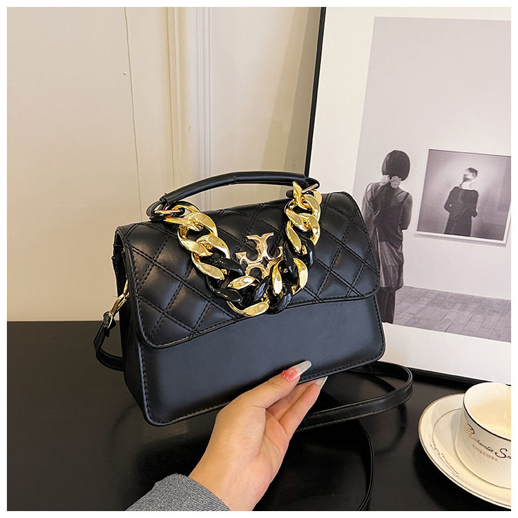 縮圖：Crocs leather bag