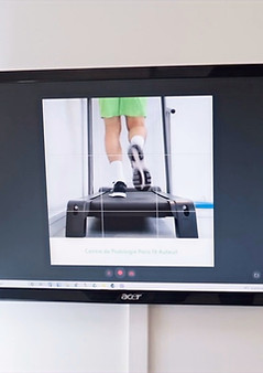 podologie du sport et analyse de la course réalisé à paris 16 dans le cabinet de pédicure-podologue nommé Centre de Podologie Paris 16 - Auteuil 