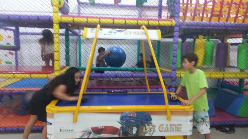 Salão de Brinquedos 12