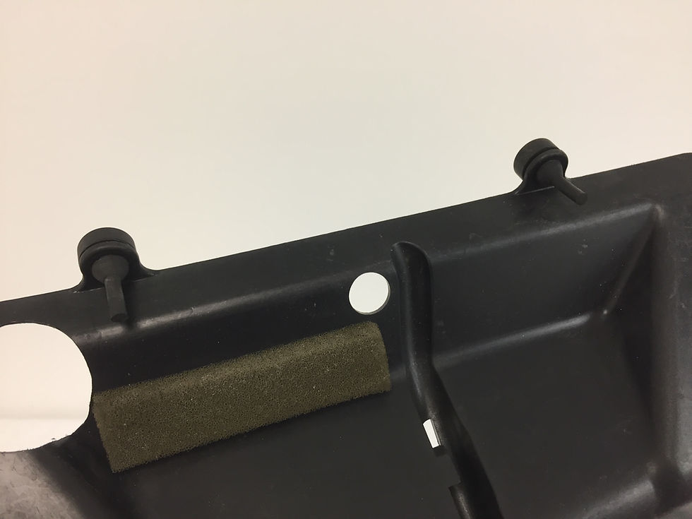 Thumbnail: Yamaha 1999 2000 2001 2002 YZFR6 R6 OEM California Model Frame Cover 2