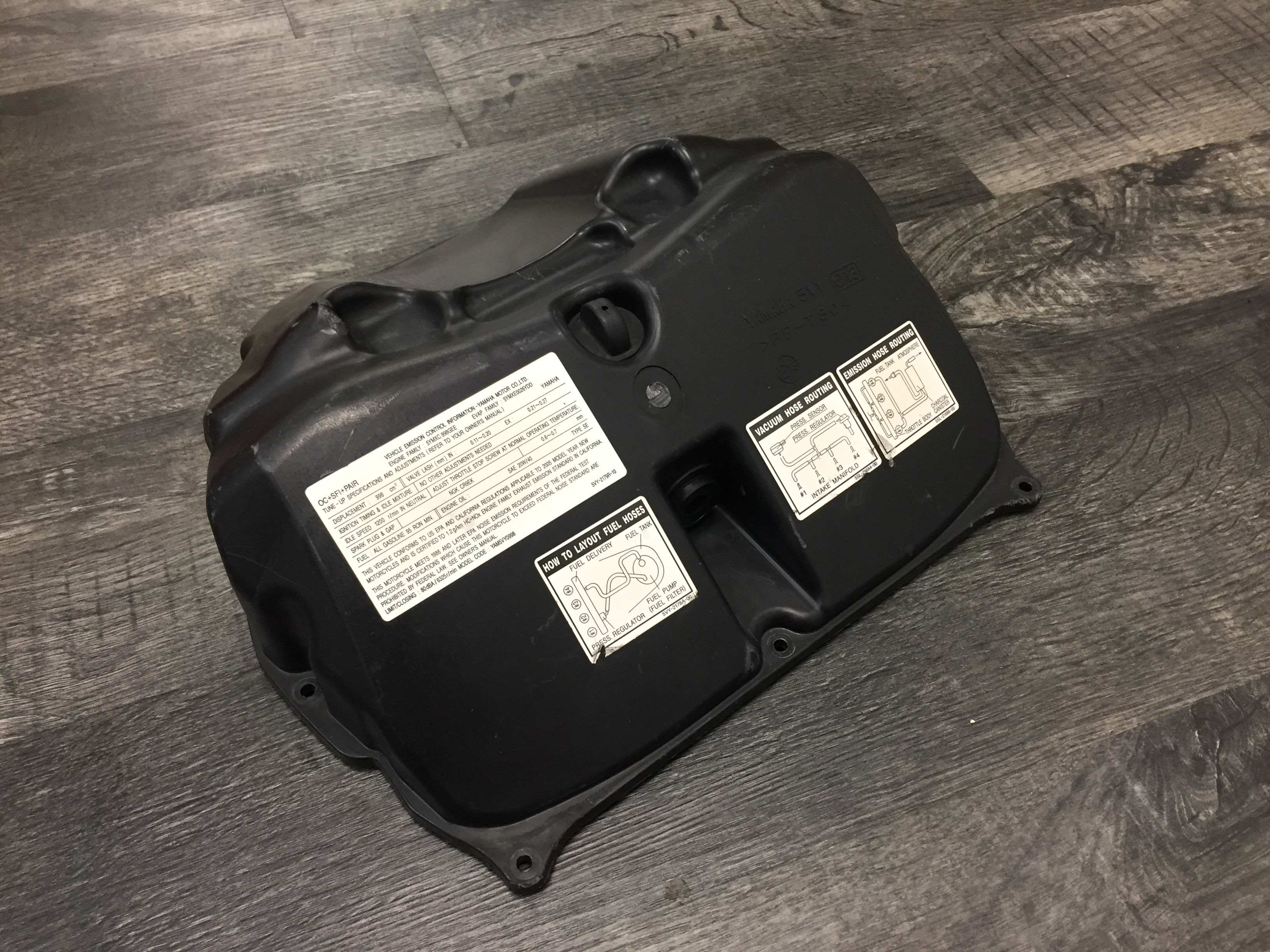 Yamaha 2004-2006 YZFR1 R1 OEM Air Box Filter Cleaner Top Case Cover (#1)