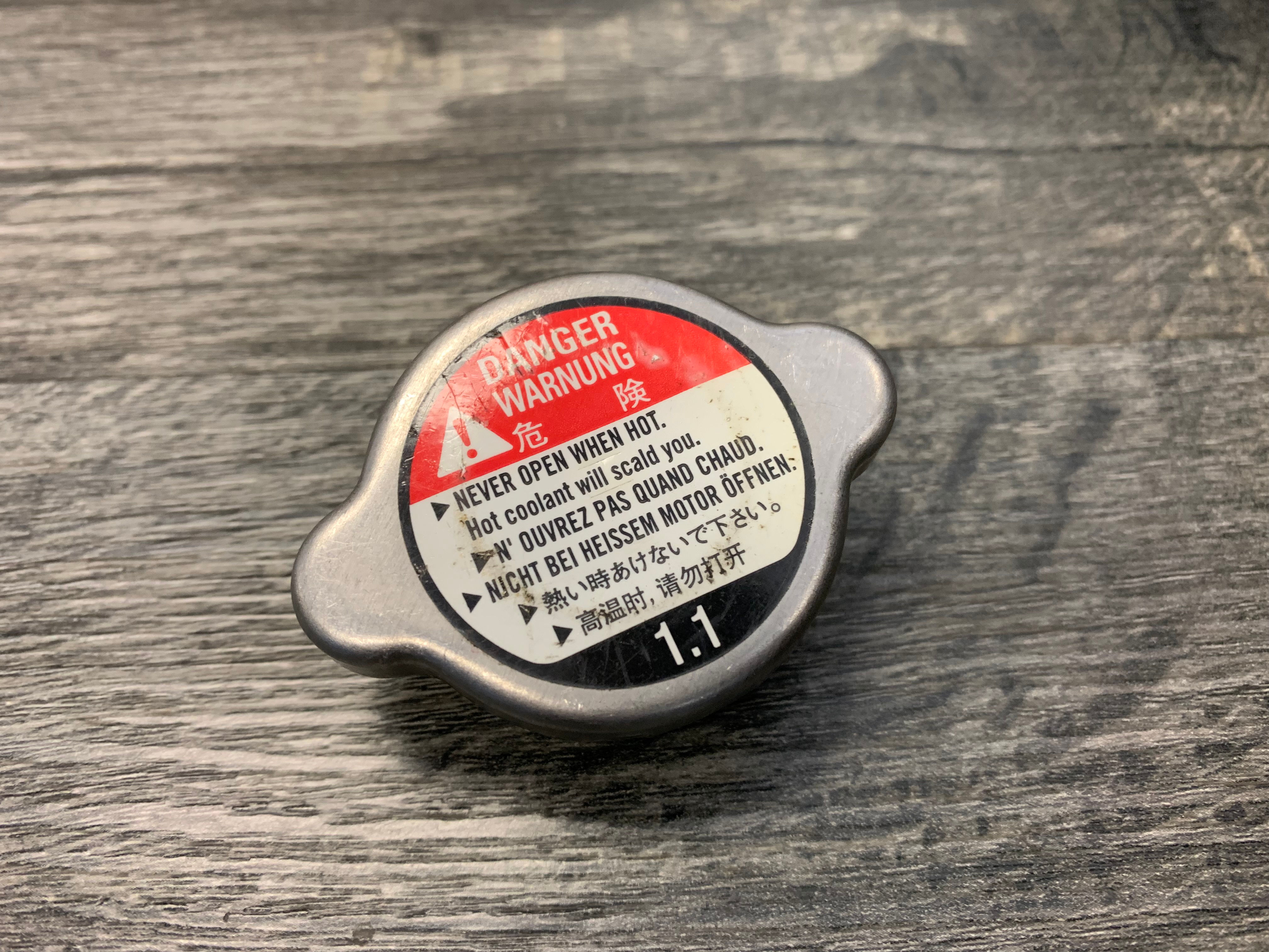 Yamaha R6 R6r R1 YZF600R OEM Radiator Cap