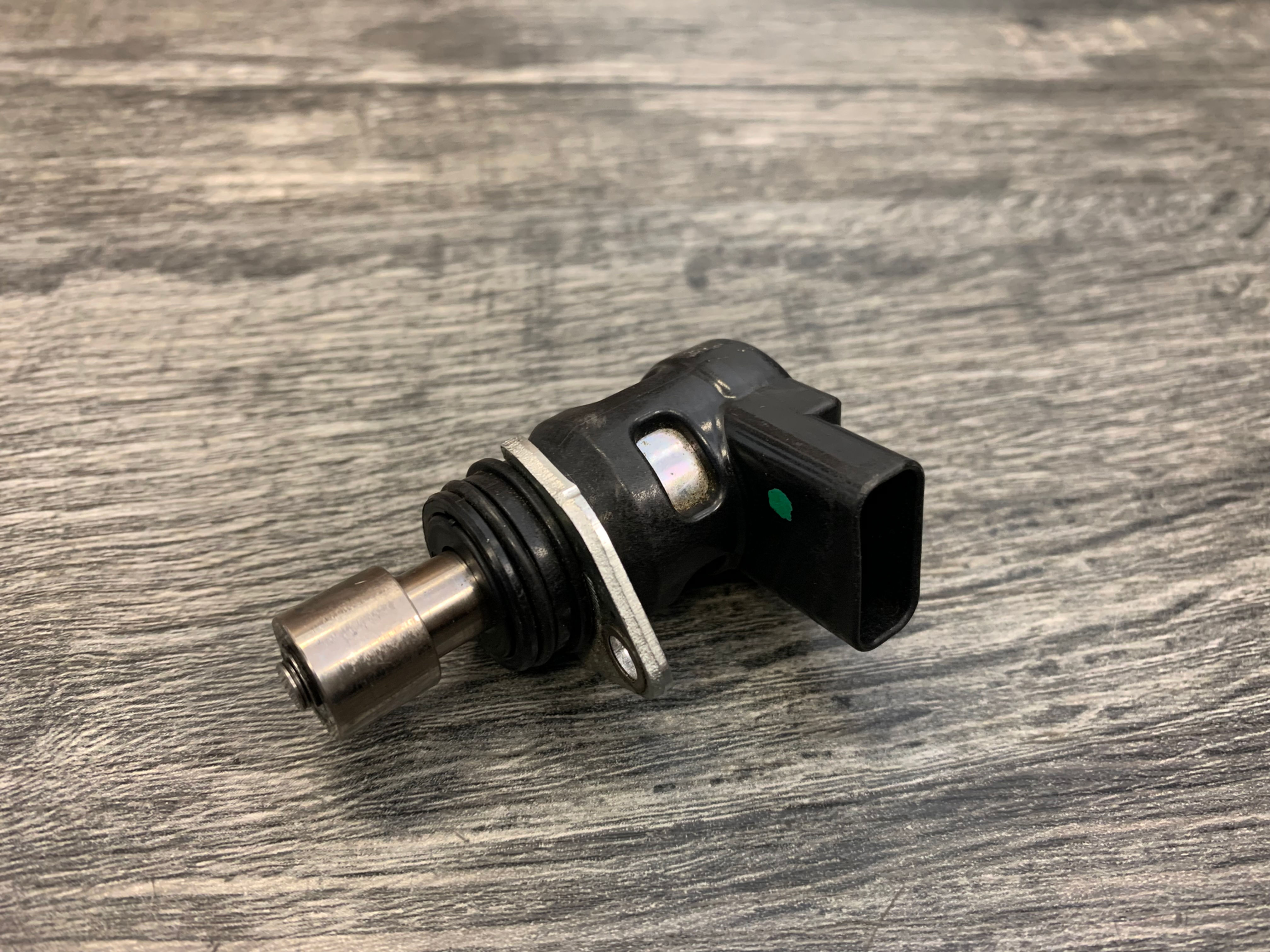 Suzuki 2007 2008 GSXR1000 OEM Throttle Body ISC Idle Speed Control Valve Sensor