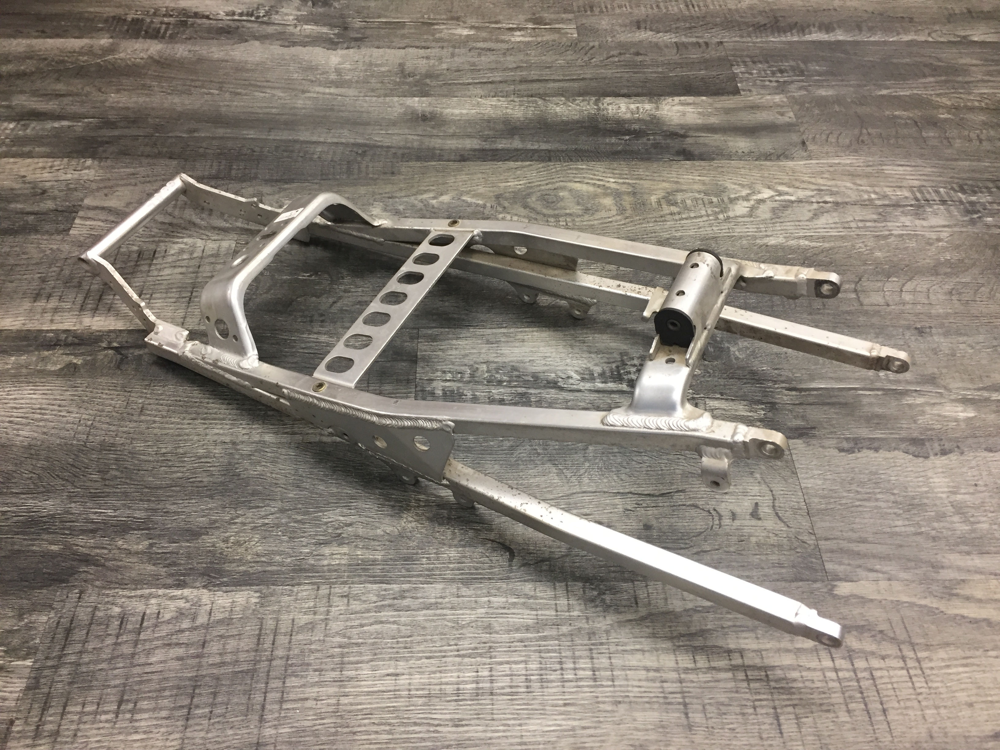 Yamaha 1999 2000 2001 2002 YZFR6 R6 OEM Rear Subframe Frame