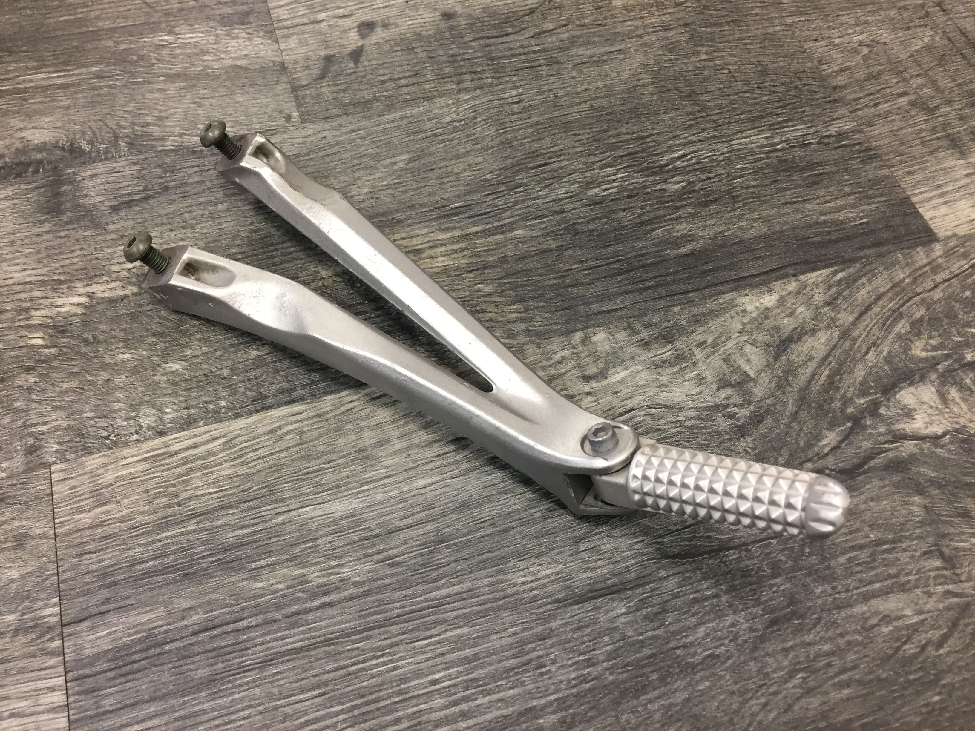 Yamaha 2004-2008 YZFR1 R1 OEM Rear Right Footrest Footpeg Step Bracket (#1)