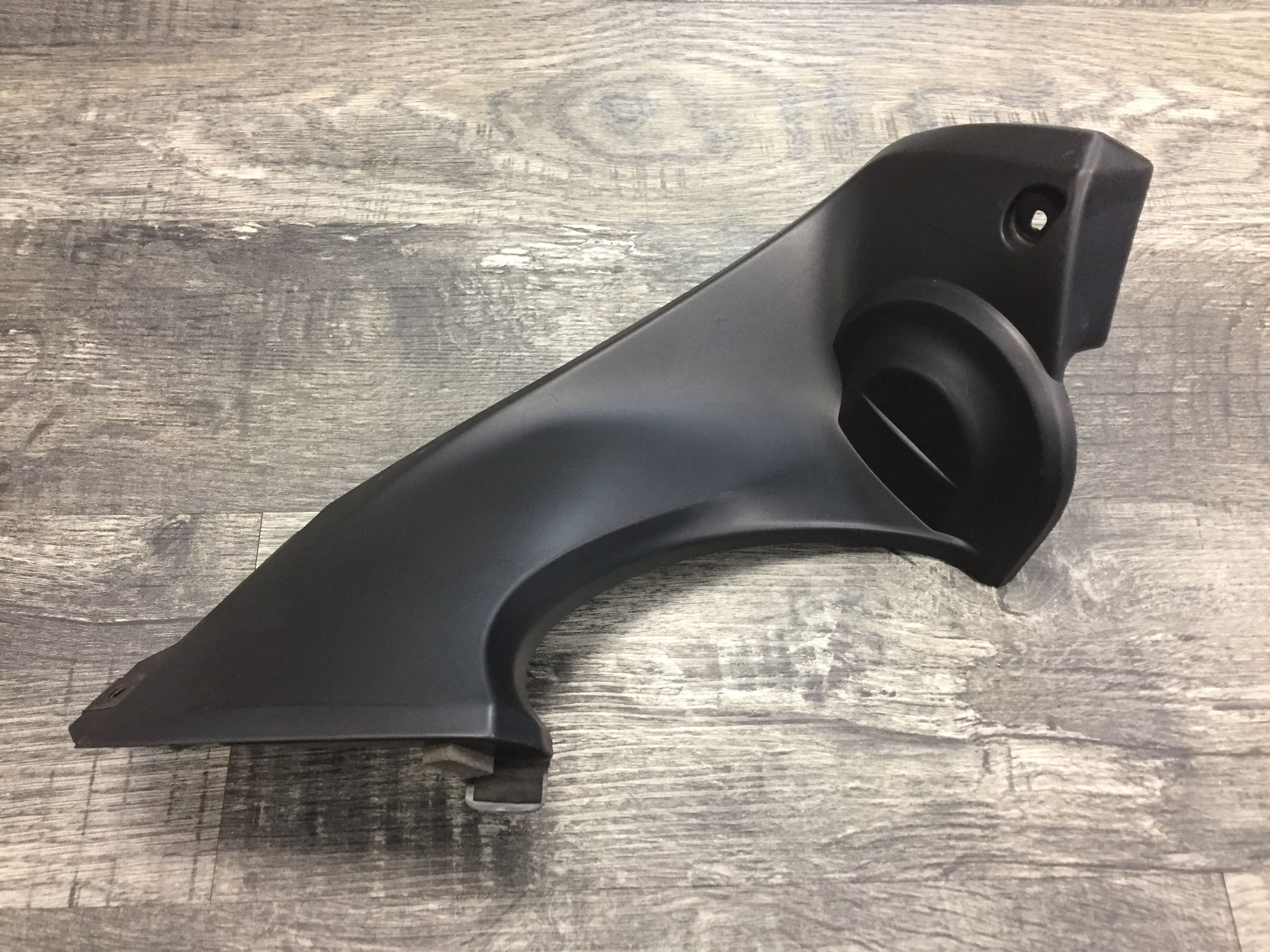 Yamaha 1999 2000 2001 2002 YZFR6 R6 OEM Front Left Upper Duct Intake Cover (#1)