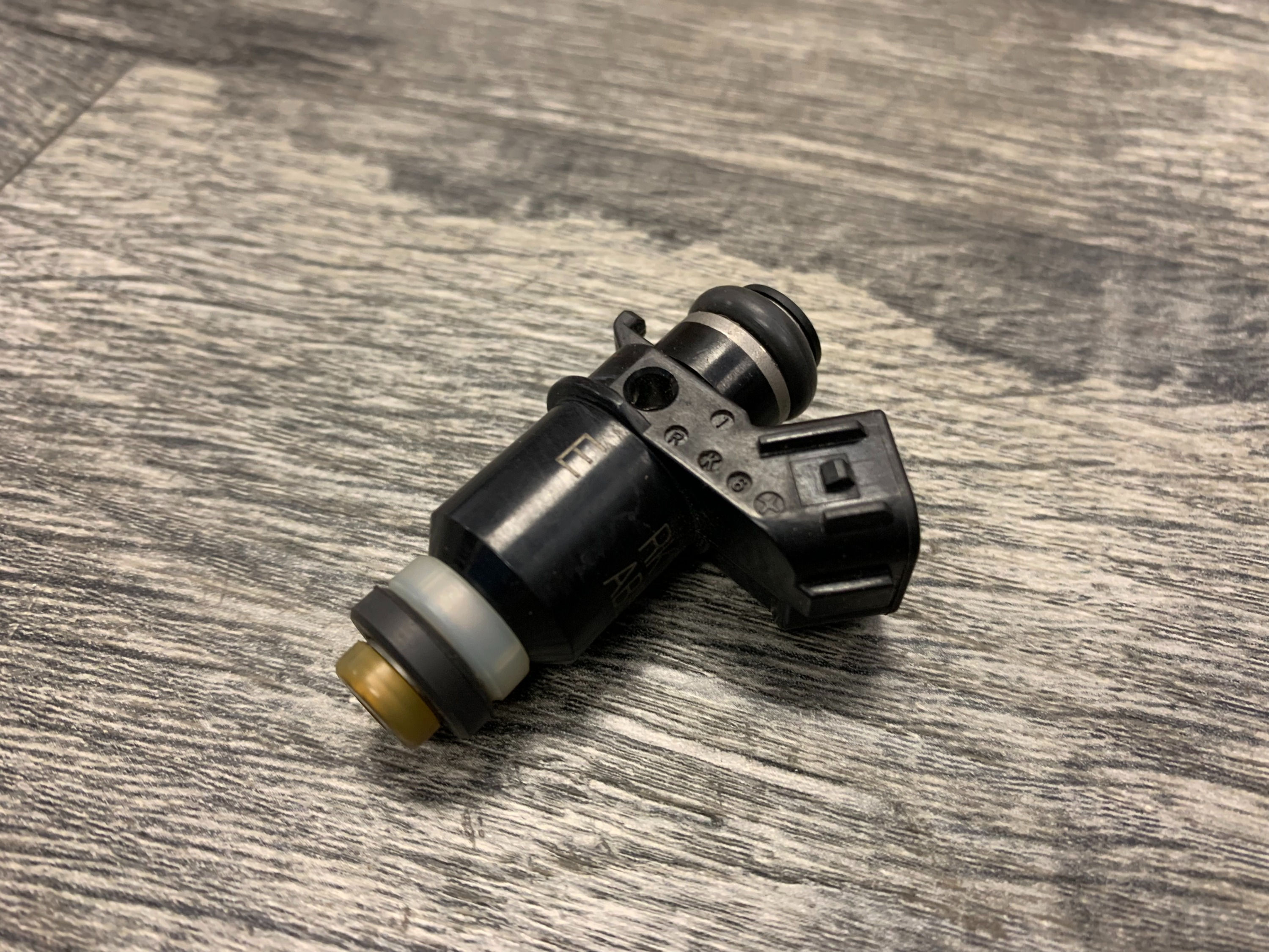 Suzuki GSXR1000 AN400 AN650 400 650 Burgman OEM Throttle Body Fuel Injector