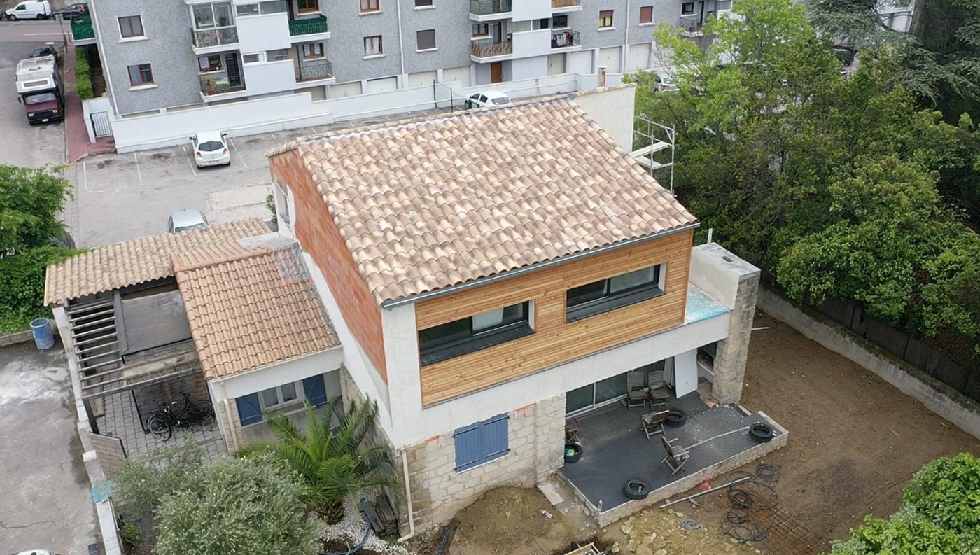 Maison rénovée et agrandie à l'étage