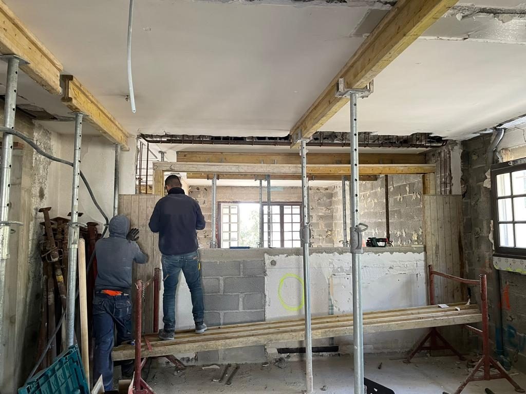 Reprise de structure sous étaiement